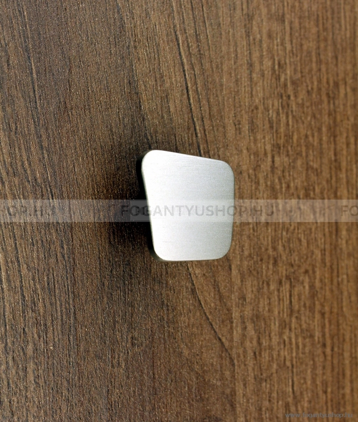 RUJZ-DESIGN-Fogantyu---590.01---Ezust-inox-(szalcsiszolt)---Butor-fem-gombfogantyu-(szogletes-kerek)