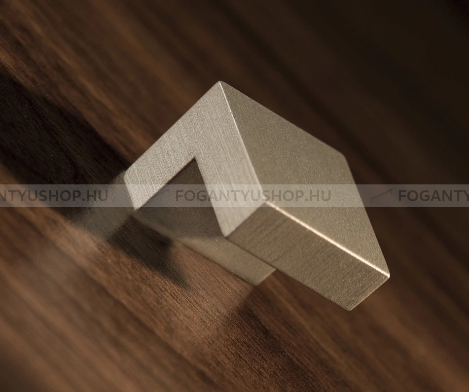 RUJZ DESIGN Gomb fogantyú - 803.25 - 1 furatos - Ezüst inox (szálcsiszolt) SNiL - Zamak fém ötvözet - Fém gombfogantyú, bútorgomb (szögletes, kerek)