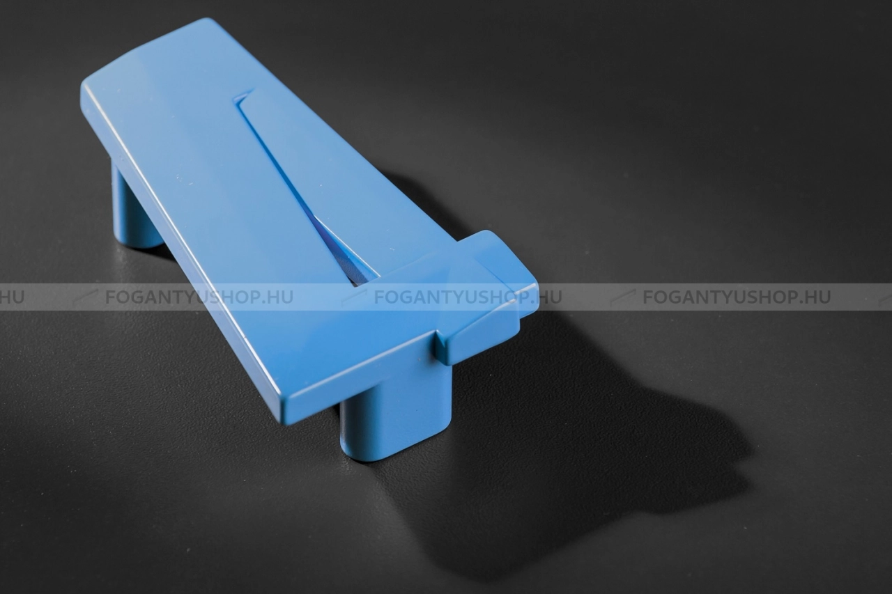 RUJZ DESIGN Bútorfogantyú - Gyerek szám 4 számjegy 64 600.04 Barbi - furattáv 64 mm - Barbi kék modra barby - Farmer szövet - Színes gyerekbútor fogantyú