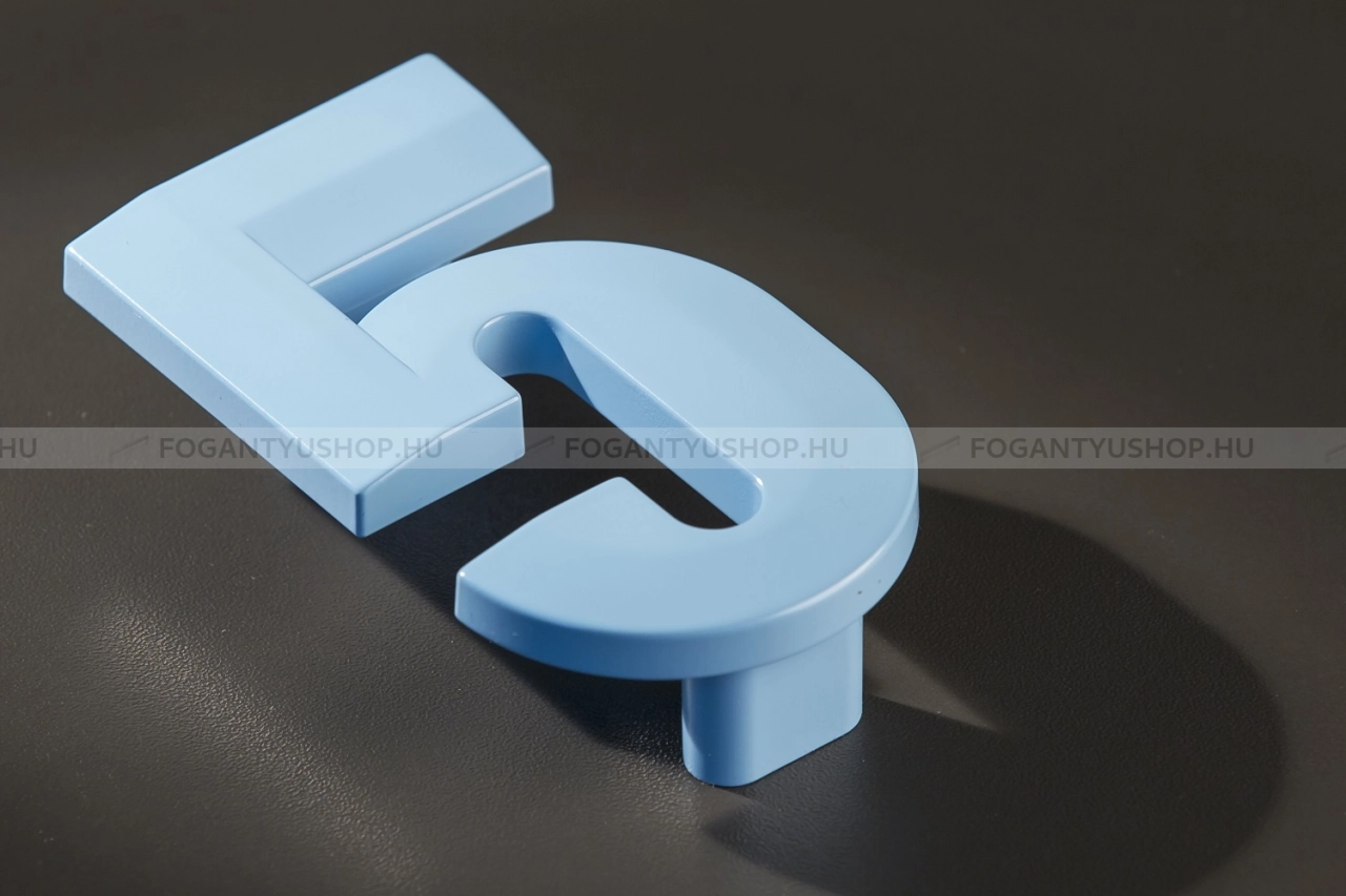 RUJZ DESIGN Bútorfogantyú - Gyerek szám 5 számjegy 64 600.05 modra barby modra barby modra barby - furattáv 64 mm - Barbi kék modra barby - Műanyag - Színes gyerekbútor fogantyú