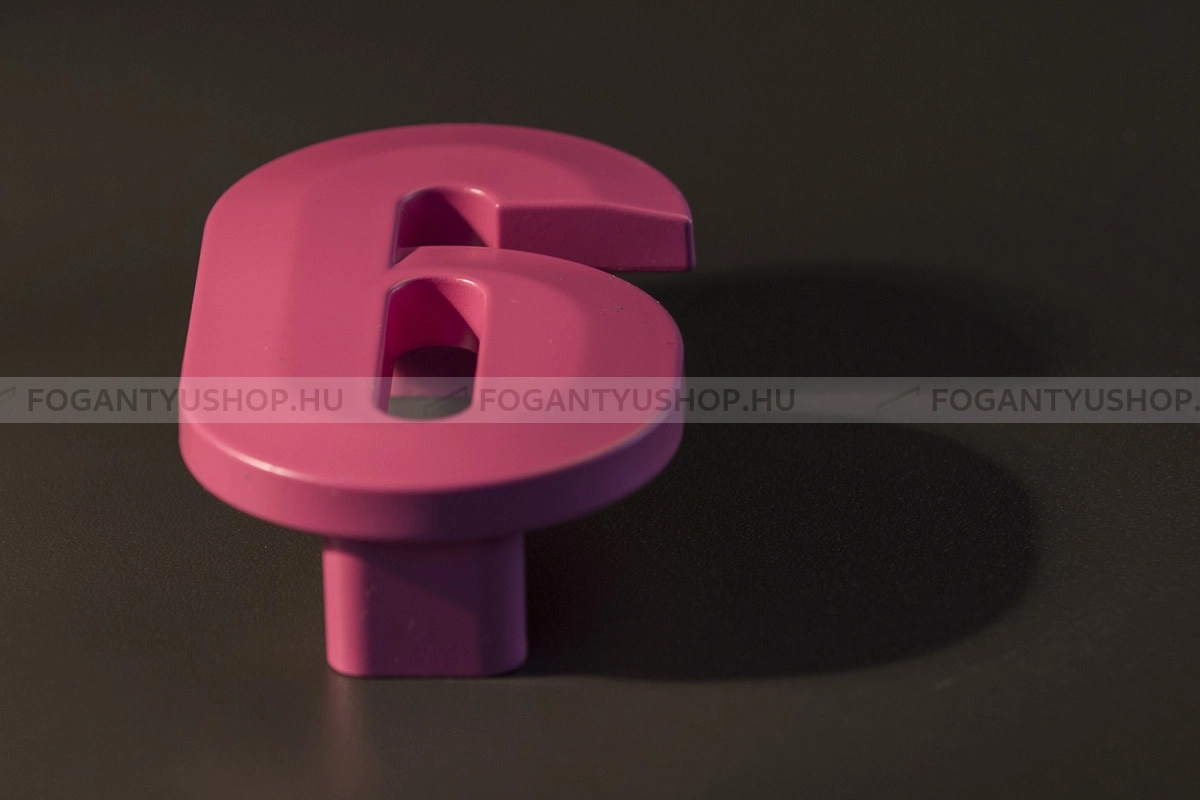 RUJZ DESIGN Fogantyú - Gyerek szám 6 számjegy 64 600.06 Barbi lila - furattáv 64 mm - Barbi lila vijola barby - Farmer szövet - Színes gyerekbútor fogantyú