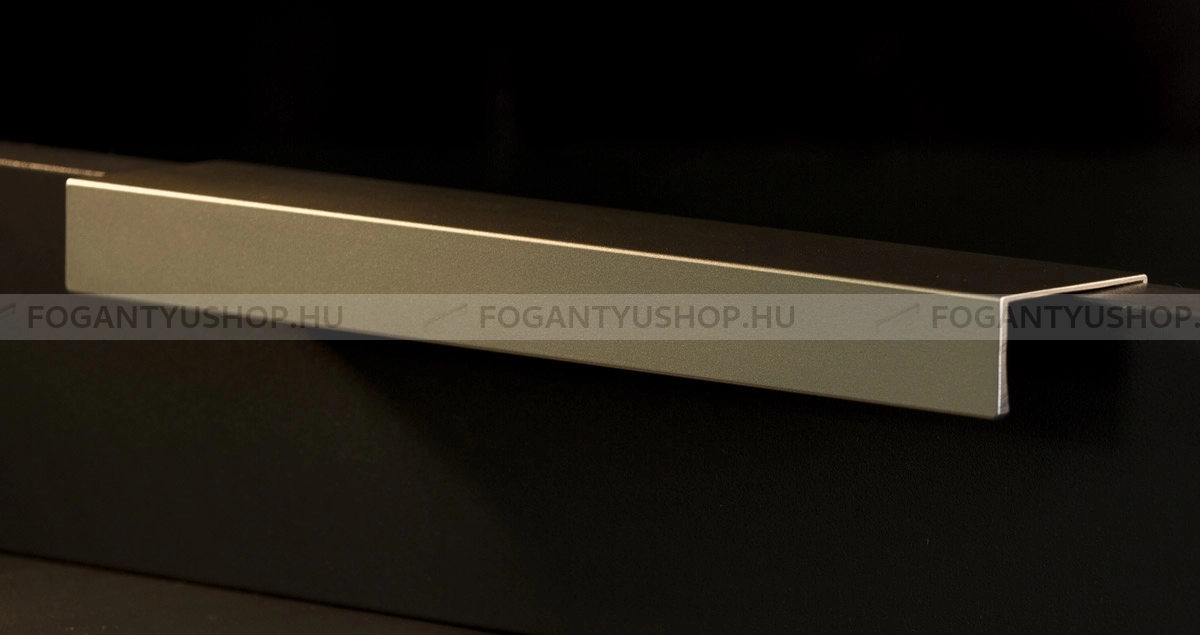 RUJZ DESIGN Fogantyú - 606.40 - Alumínium - Bútorajtó élére ültethető fém fogantyú