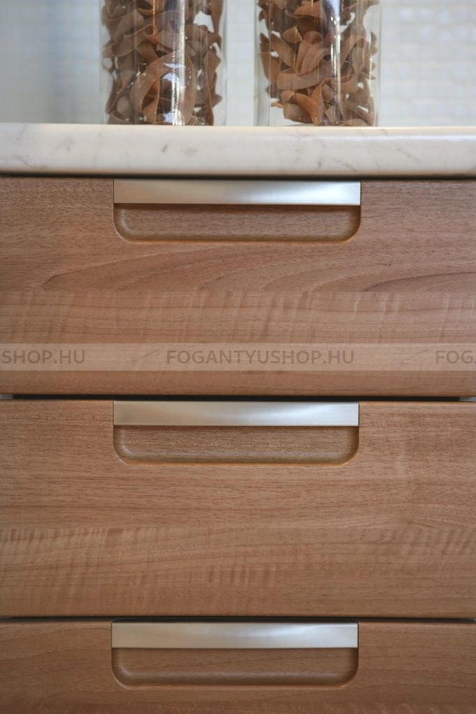 RUJZ-DESIGN-Fogantyu---437.20---Matt-krom---Butorajto-elebe-marhato-sullyesztheto-fem-fogantyu