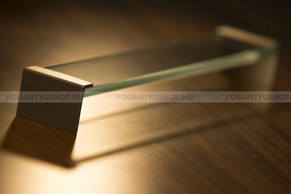 RUJZ-DESIGN-Fogantyu---528.03---Ezust-inox-(szalcsiszolt)---atlatszo-uveg---Edzett-uveggel-kombinalt-fem-butorfogantyu