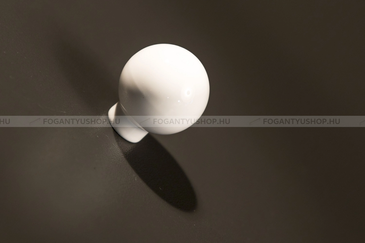 RUJZ-DESIGN-Fogantyu---109.20---Feher---Muanyag-gombfogantyu-(szogletes-kerek)