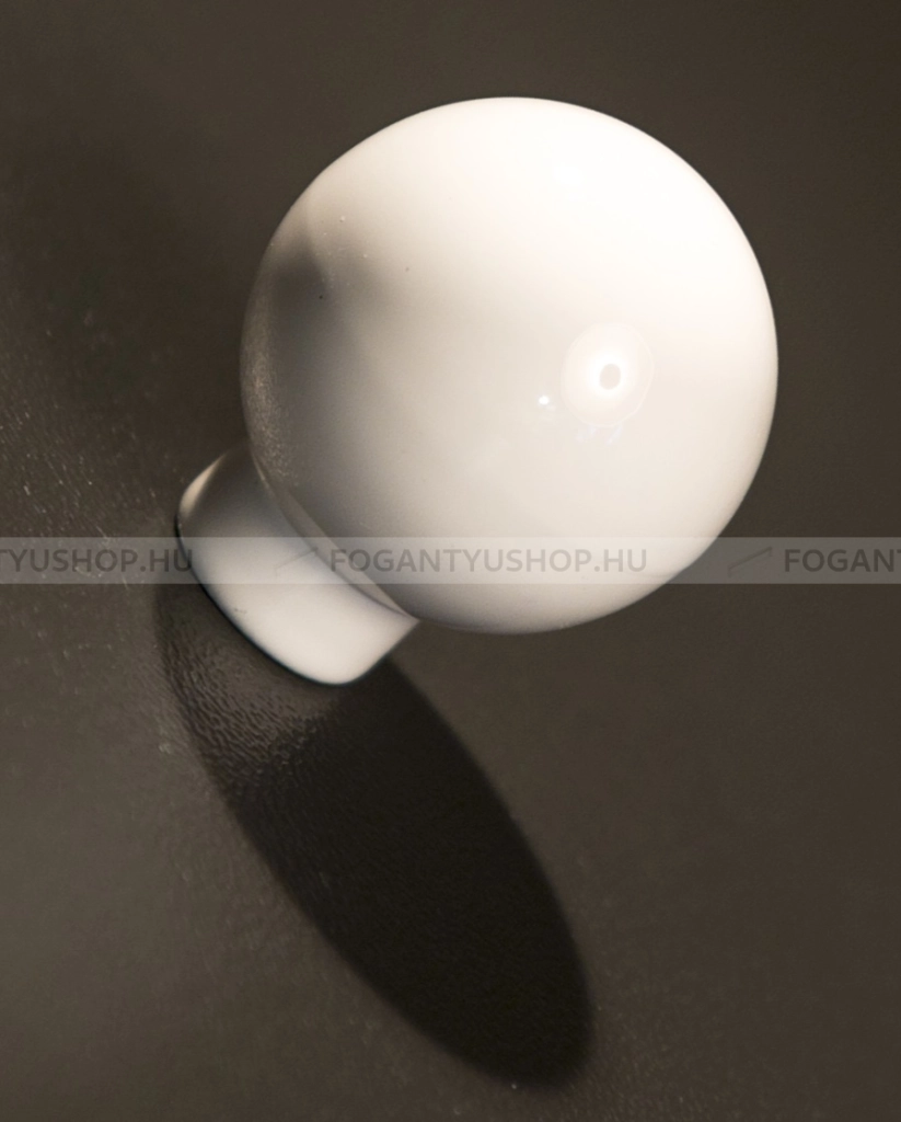 RUJZ-DESIGN-Fogantyu---109.20---Fekete---Muanyag-gombfogantyu-(szogletes-kerek)