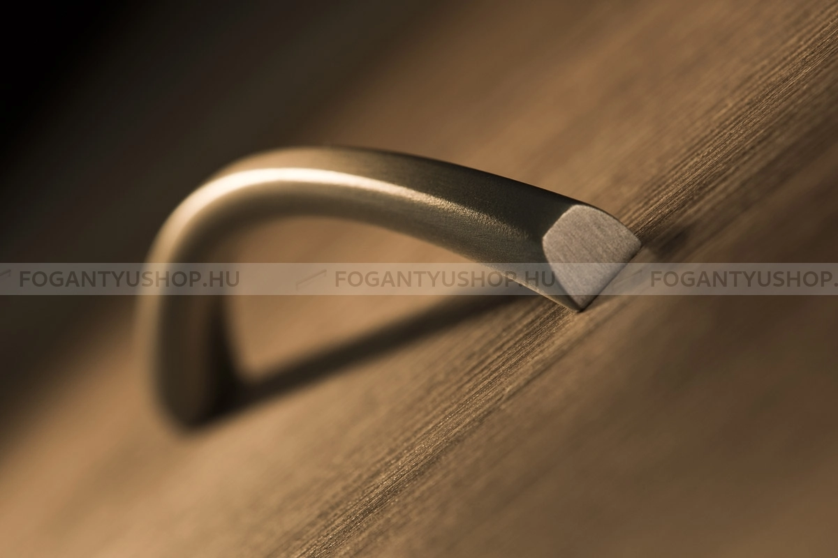 RUJZ-DESIGN-Fogantyu---402.08r---Matt-krom---Tobb-meretben-gyartott-fem-butorfogantyu
