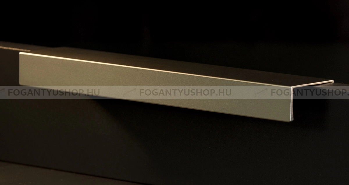 RUJZ-DESIGN-Fogantyu---606.40---Aluminium---Darabolhato-fem-butorfogantyu-(fogantyu-profil)