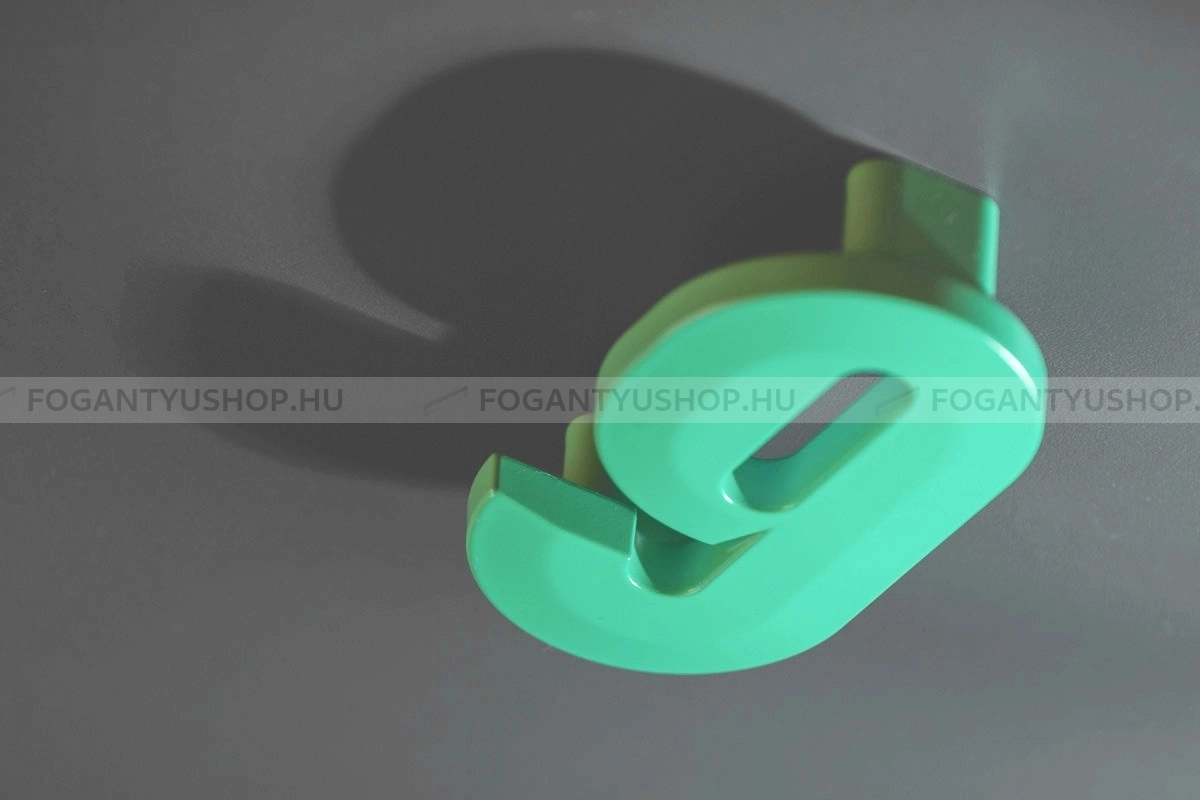 RUJZ DESIGN Bútor fogantyú - Gyerek szám 9 számjegy 64 600.09 Barbi - furattáv 64 mm - Barbi zöld zelena barby - Farmer szövet - Színes gyerekbútor fogantyú