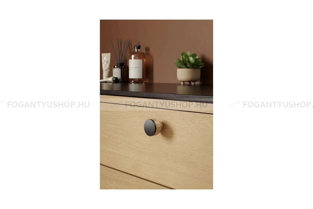 FURNIPART Bútor fogantyú - MELURA lakozott Lakozott 052/9005 Lakozott 052/9005 - 1 furatos - Lakozott tölgy - fekete 052/9005 - Fa - Fa bútorfogantyú