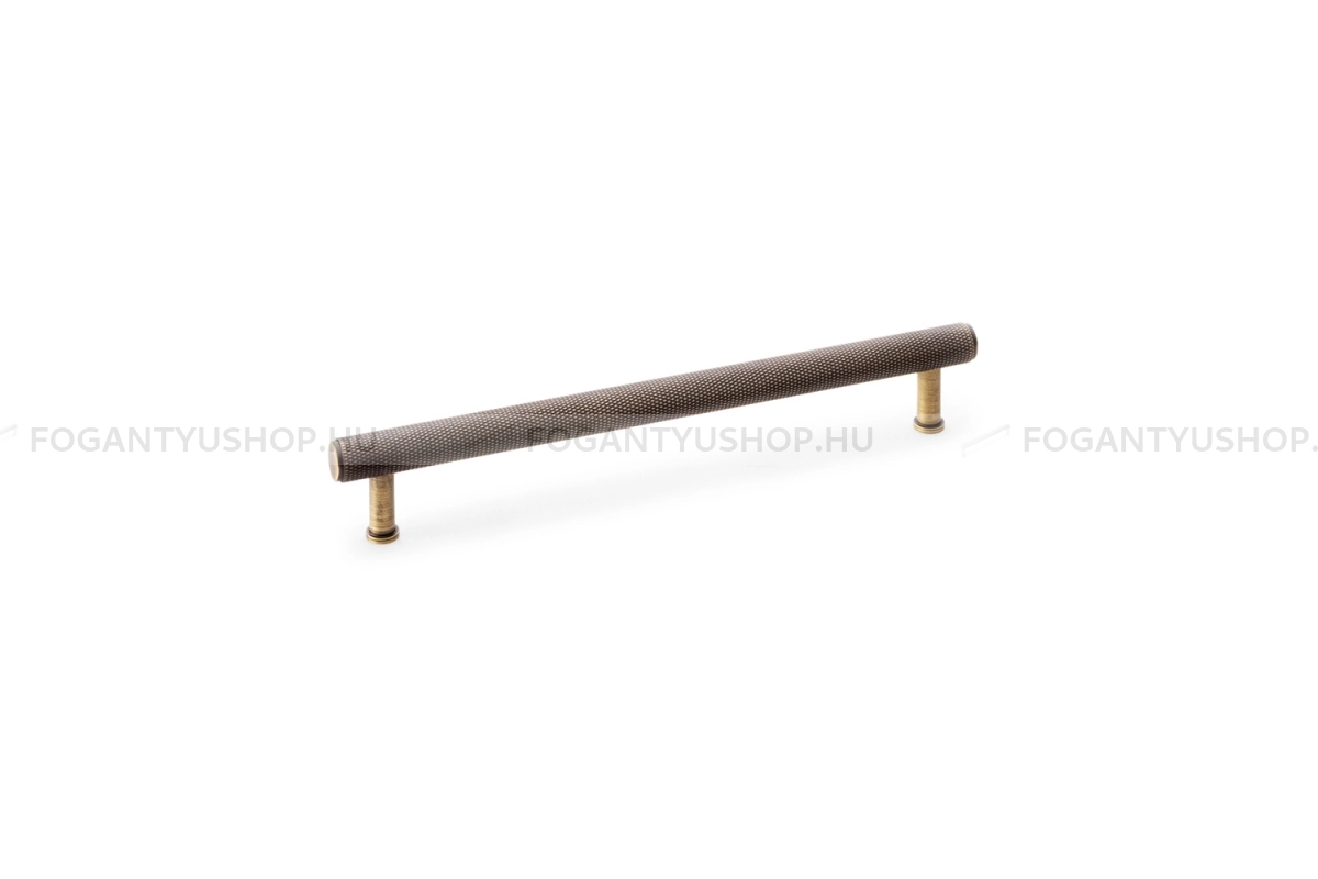 ALEXANDER & WILKS Bútor fogantyú - Crispin 224 recézett - furattáv 224 mm - antik réz - Réz - Prémium két furatos bútorfogantyúk