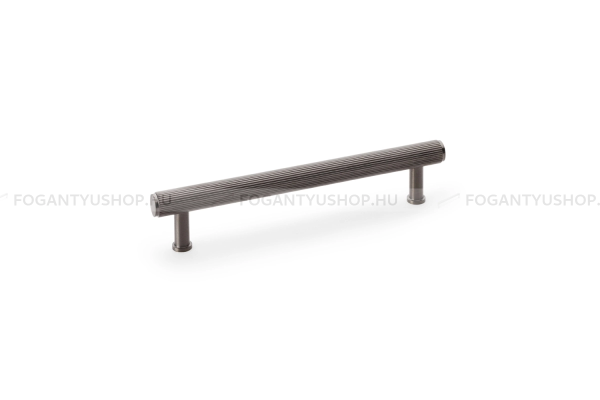 ALEXANDER & WILKS Fogantyú - Crispin 160 bordázott - furattáv 160 mm - PVD sötét bronz - Réz - Prémium két furatos bútorfogantyúk
