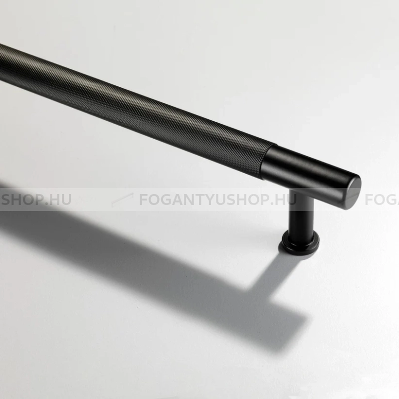 CROFTS & ASSINDER Bútorfogantyú - Henley 128 - furattáv 128 mm - fekete - Réz - Prémium két furatos bútorfogantyúk