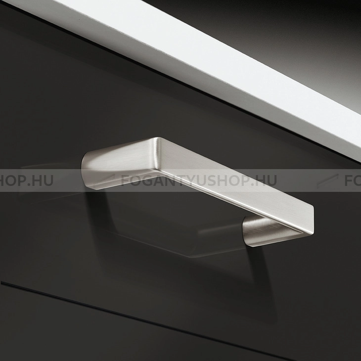 HAFELE-Fogantyu-H1390---Fenyes-krom---Tobb-meretben-gyartott-fem-butorfogantyu