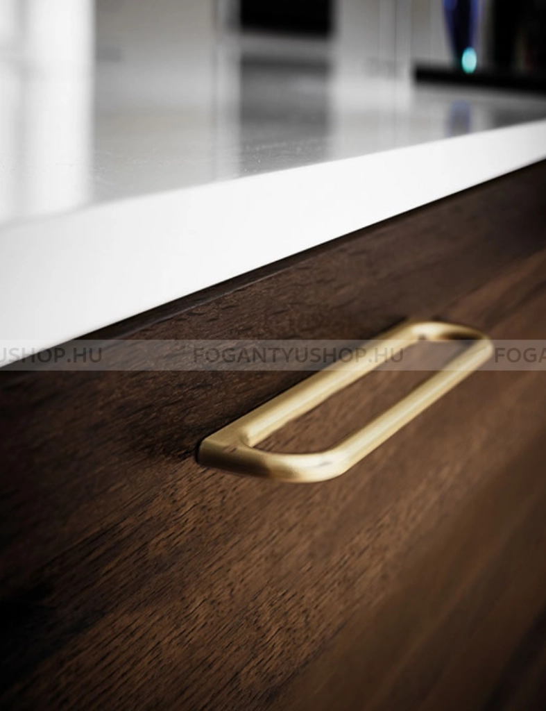 FURNIPART-Fogantyu-LUCK-HANDLE---Szalcsiszolt-arany---Egy-meretben-gyartott-szines-fem-butorfogantyu