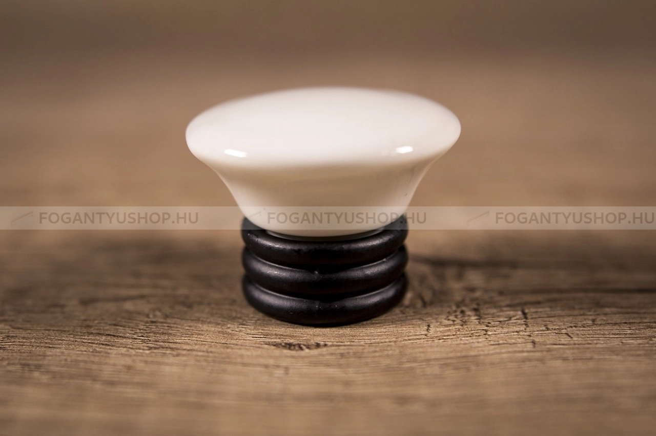 TOMURCUK Gombfogantyú - 3010 BlackL - 1 furatos - Festett fekete BlackL, Fehér belo - Zamak fém ötvözet, Porcelán - Porcelán, porcelánnal kombinált antikolt fém gombfogantyú