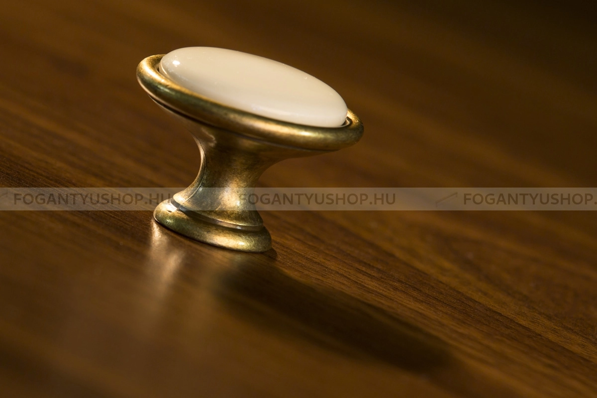 GIUSTI-Fogantyu---FG.P070100D1G---Antik-patina-barna---Porcelan-porcelannal-kombinalt-antikolt-fem-gombfogantyu