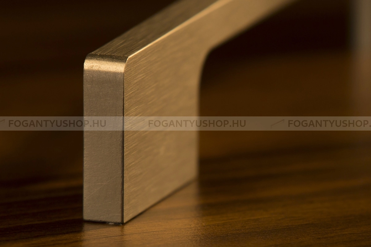 RUJZ DESIGN Fogantyú - 525.27 - Szálcsiszolt nikkel - Több méretben gyártott fém bútorfogantyú