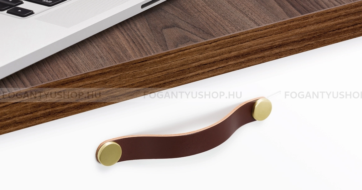 VIEFE Fogantyú - FLEXA HANDLE I. - Barna bőr + csiszolt sárgaréz P3627 - Zamak fém ötvözet, Bőr - Bőrrel kombinált fém bútorfogantyú