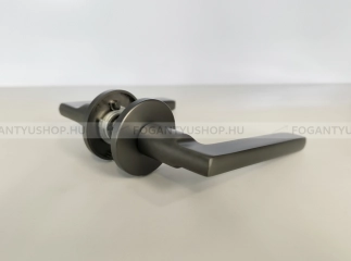 MAESTRO DANIELA - Beltéri ajtókilincs szett, lapos körrozettával, antracit színben (BB, PZ, WC)